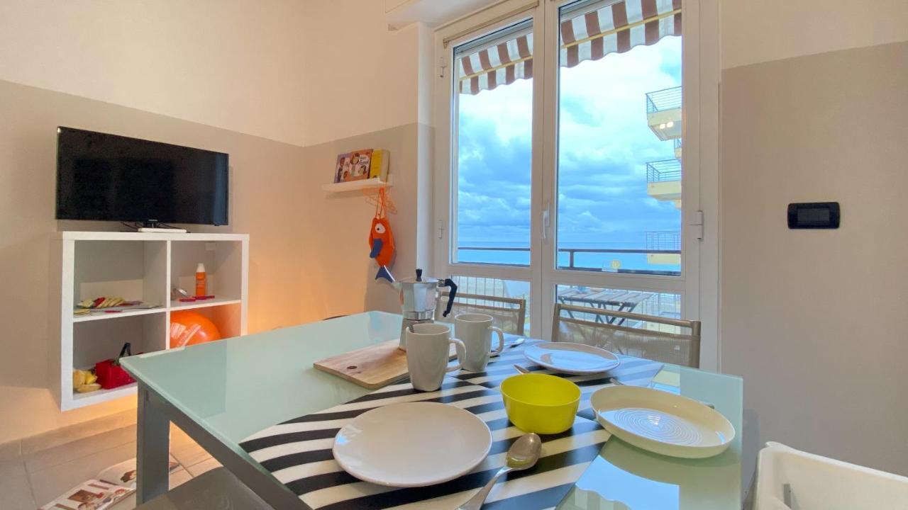 Babyaccommodation Family Experience IV Pietra Ligure Luaran gambar